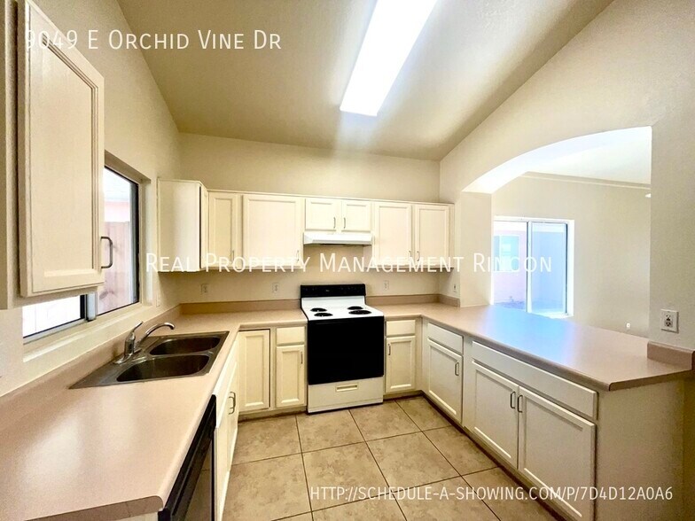 Building Photo - 9049 E Orchid Vine Dr