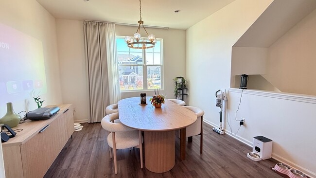 Building Photo - 2008 Yellowstone Blvd