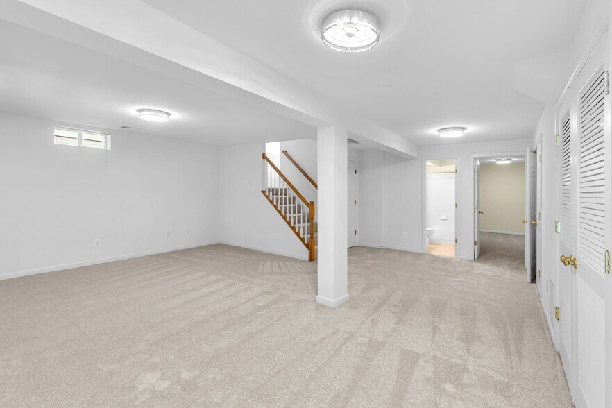 Building Photo - 333 Swanton Ln
