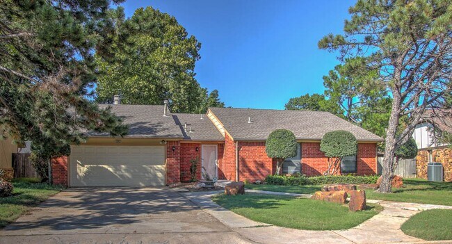 Building Photo - 3 Bedroom 2 Bath in Union Schools.  81st a...