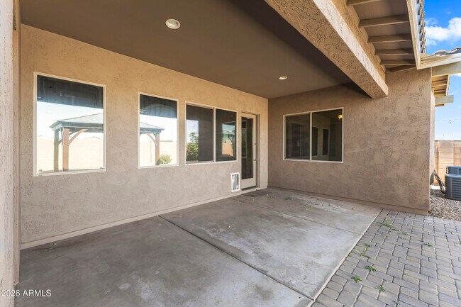 Building Photo - 22670 E Duncan St