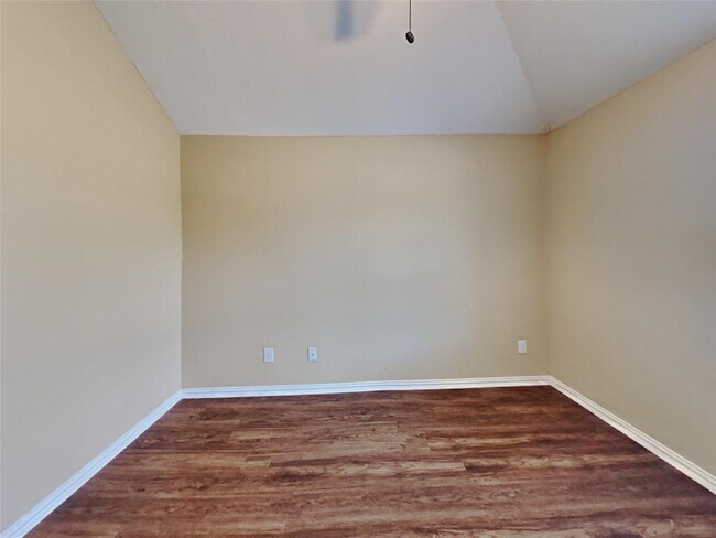 Building Photo - 13826 McKinney Creek Ln