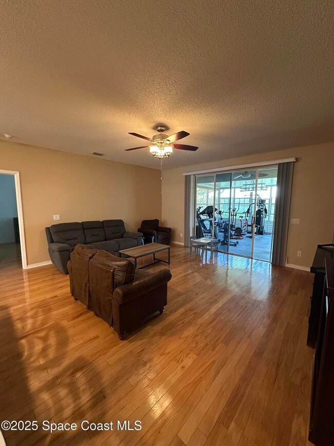 Building Photo - 1354 Enclave Dr