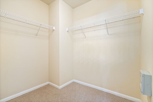 Building Photo - 8506 Raton Way