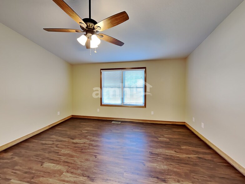 Building Photo - 7911 Butterfield Ln