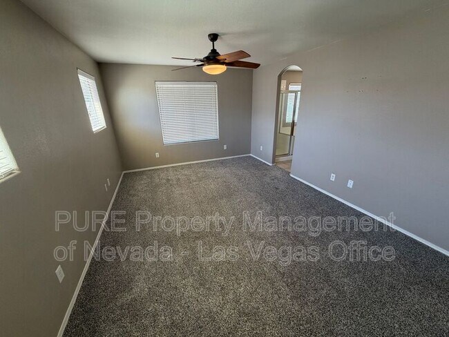 Building Photo - 4320 Laguna Garden Ave