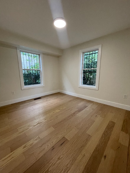 Building Photo - 397-399-399 18th Ave