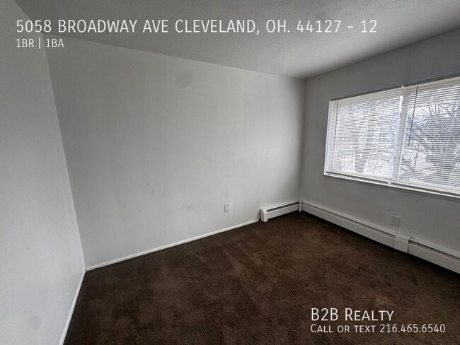 Building Photo - 5058 Broadway Ave