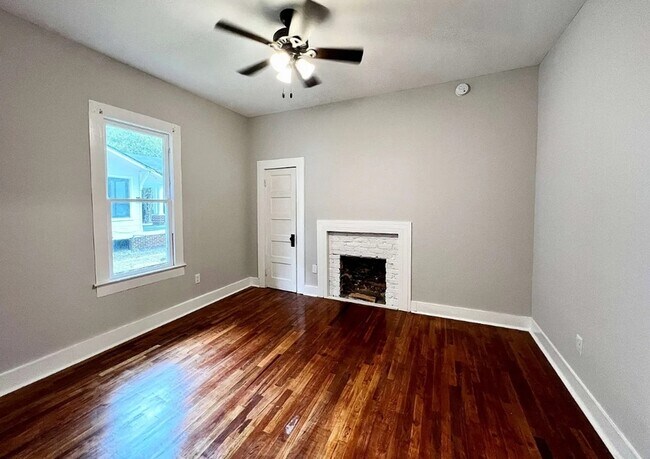 Building Photo - 209 S Fulton St