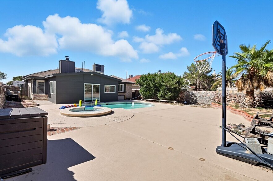 Building Photo - 1216 Velma Miles Pl