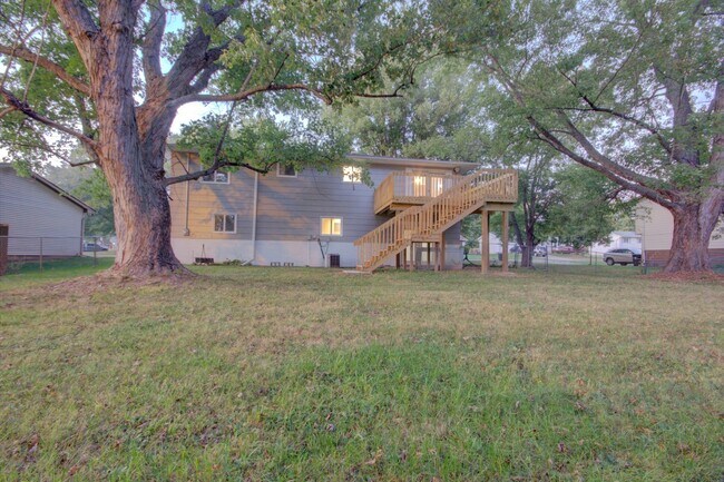 Building Photo - Renovated Orion Home