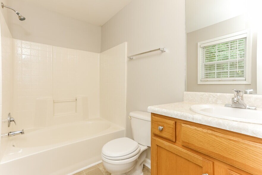 Building Photo - 7823 Cambridge Dr