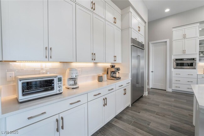 Building Photo - 3120 Greenscape Ln