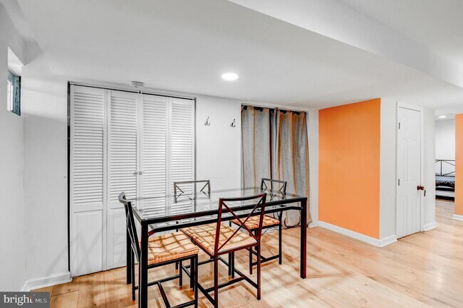 Building Photo - 1371 Adams St NE