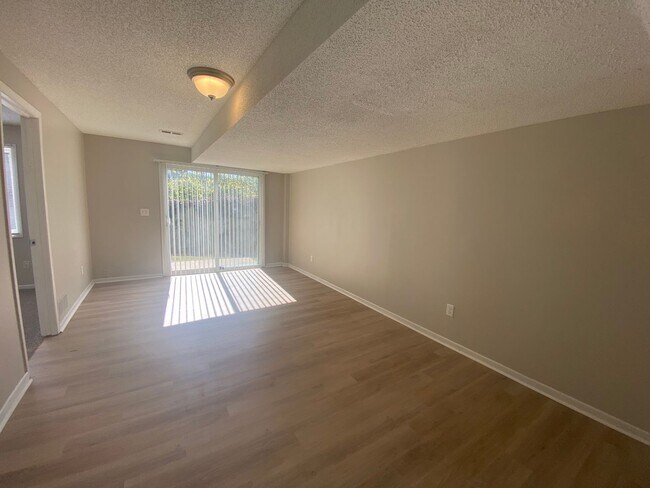 Building Photo - 3101 SE 17th St