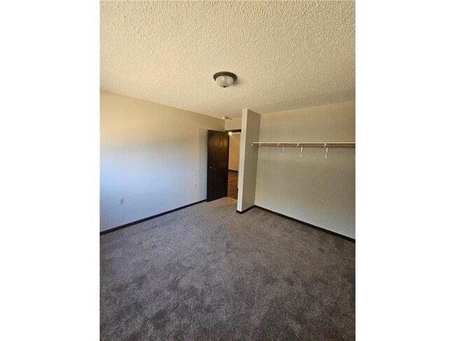 Building Photo - 808 Hills Ave