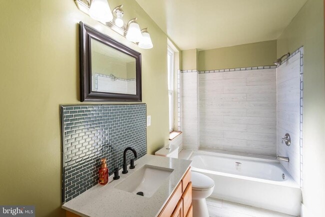 Building Photo - 5426 Jefferson St