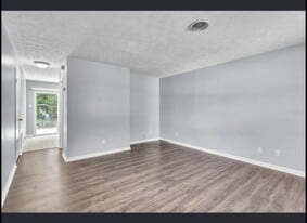 Building Photo - 686 Bethany Ct