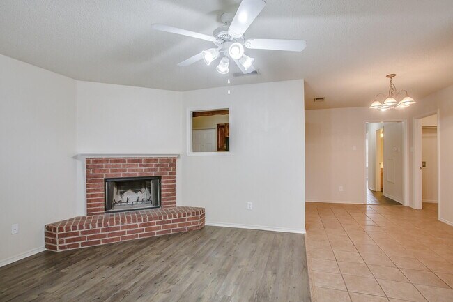 Building Photo - 2709 110th St