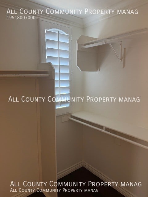 Building Photo - 70 Loganberry-