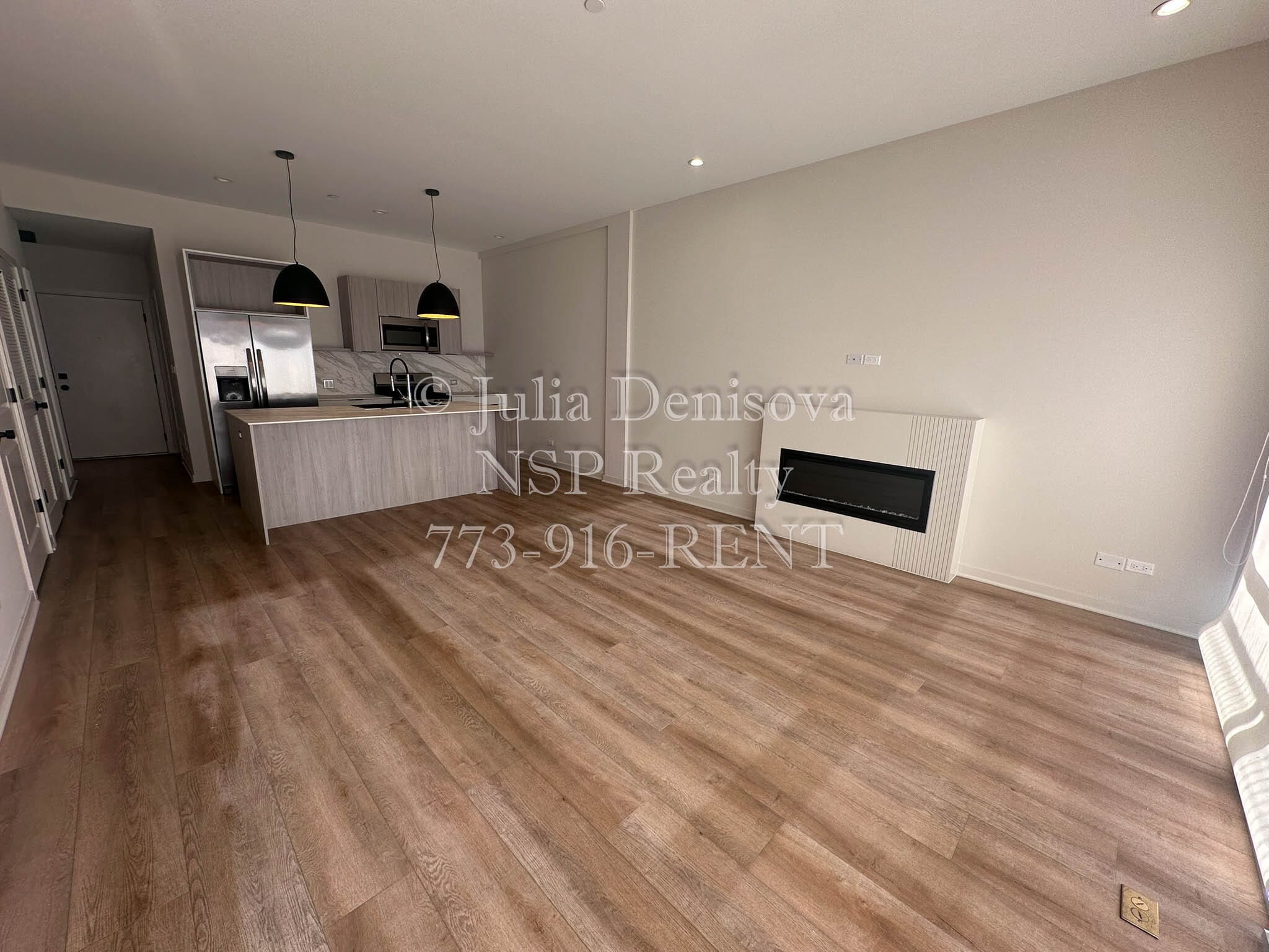 Building Photo - 3207 N Narragansett Ave