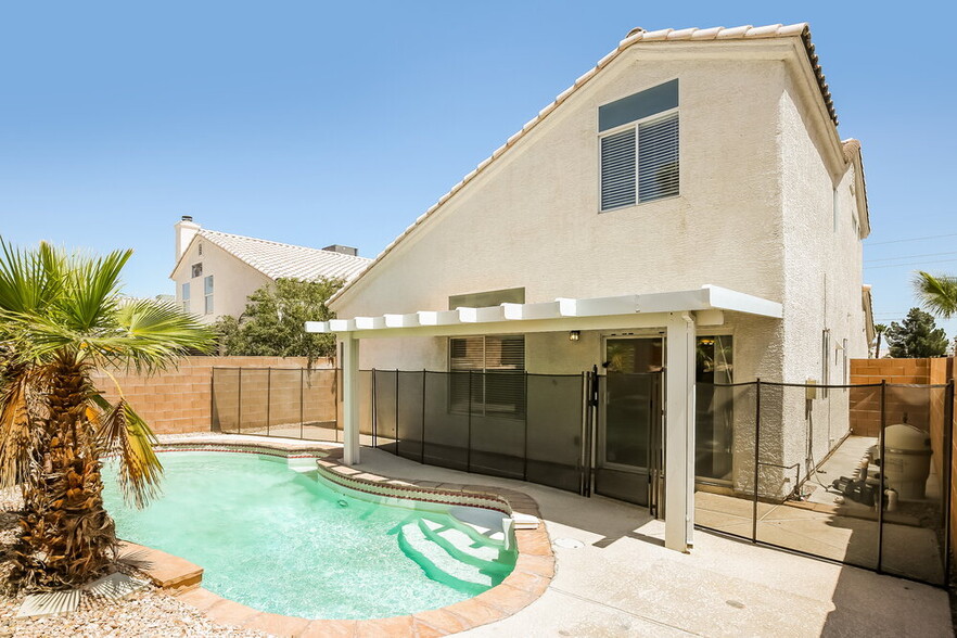 Building Photo - 1737 Villa Vista Way