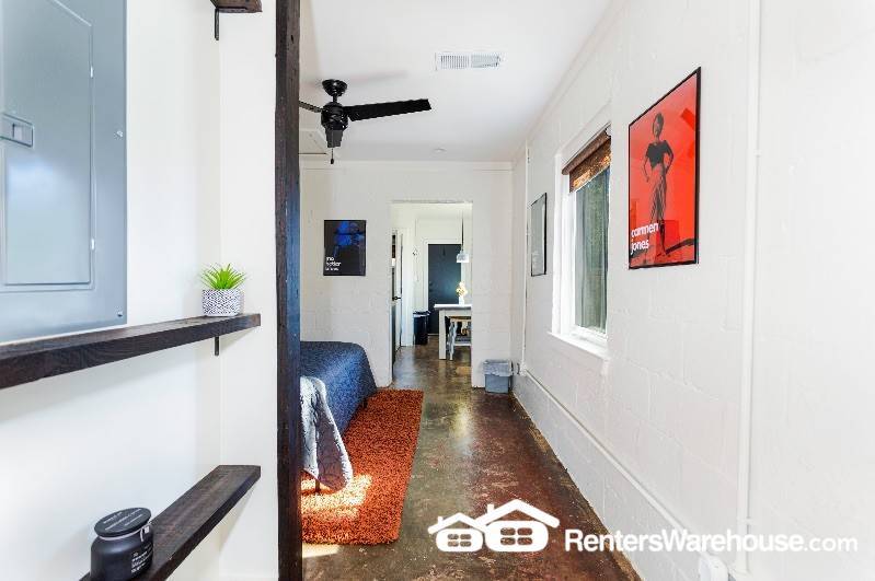 Building Photo - 958 Smith St SW