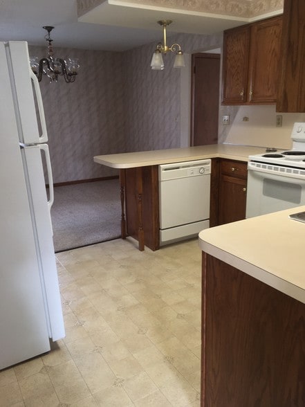 Building Photo - 303 Washington St