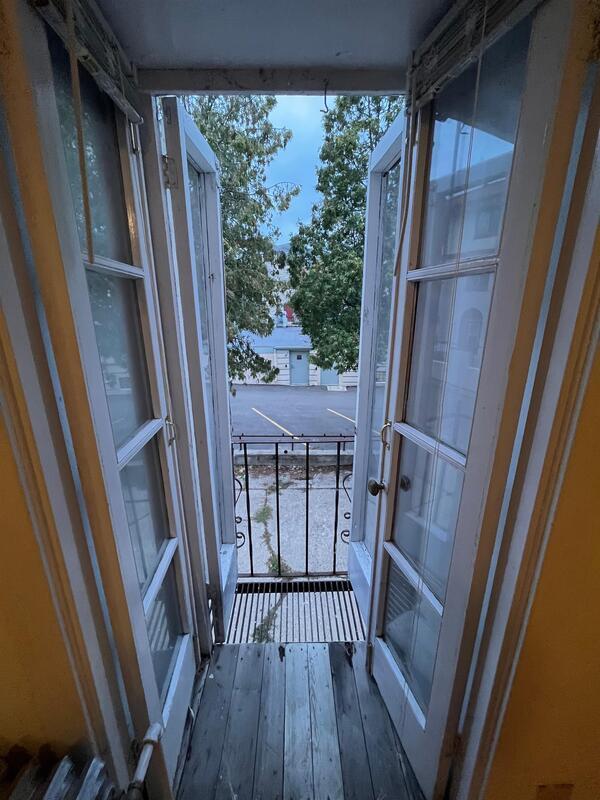 Building Photo - 240 W Lakelawn Pl