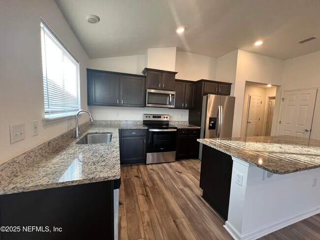 Building Photo - 463 Red Dahlia Ln