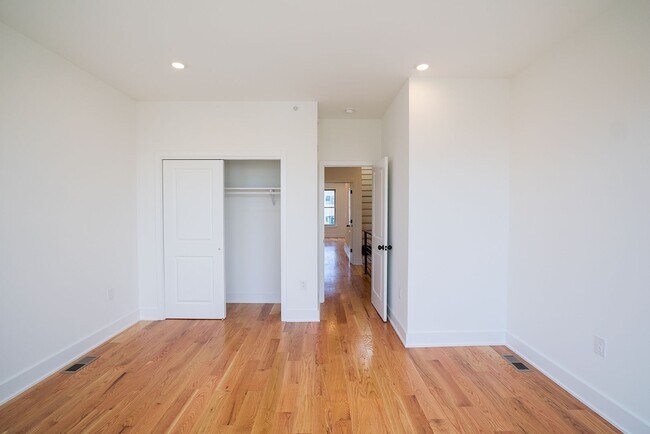 Building Photo - 2022 N 5th St