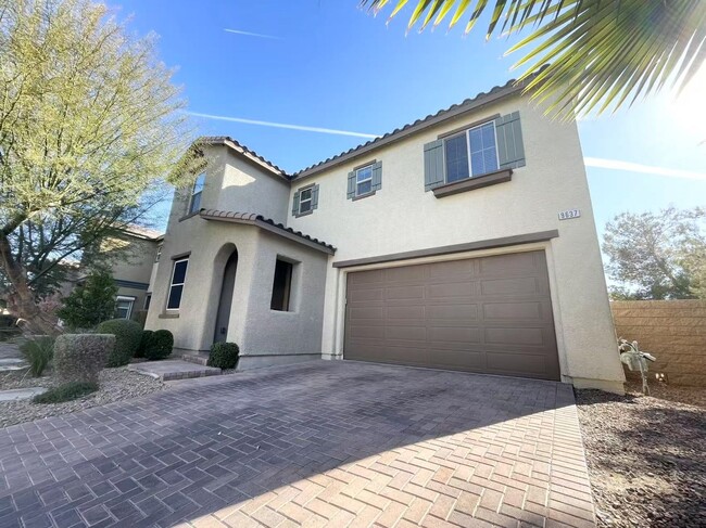 Building Photo - A stunning two-story single-family house