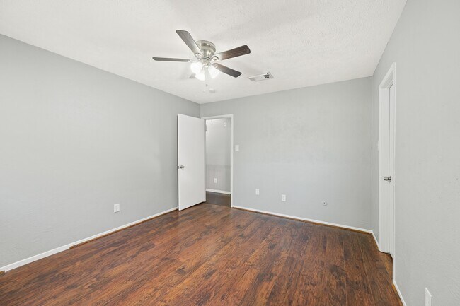 Building Photo - 1363 Westgreen Blvd