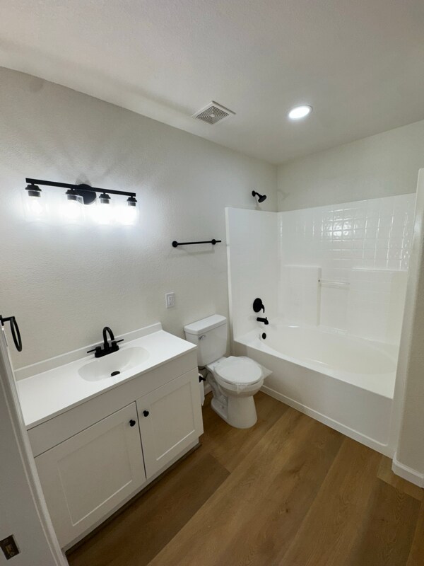 Building Photo - 11361 W Loma Blanca Dr