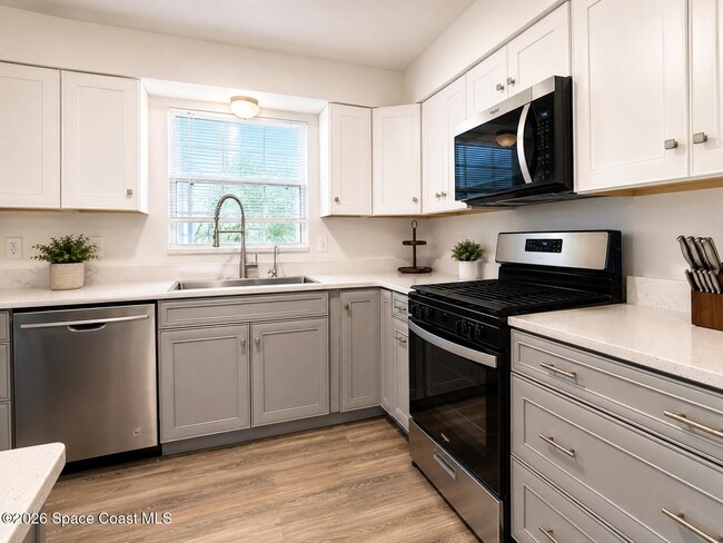 Building Photo - 4995 Sharlene Dr