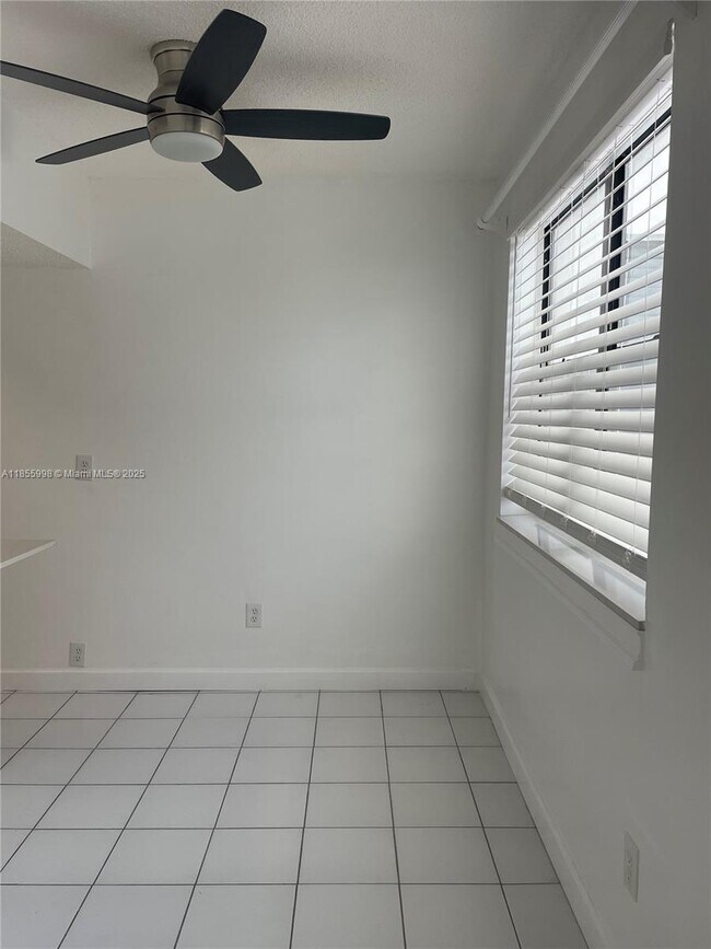 Building Photo - 1390 Ocean Dr