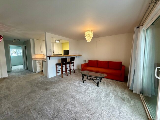 Building Photo - 22985 Marine View Dr S