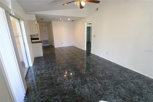 Building Photo - 5017 Oakshire Dr
