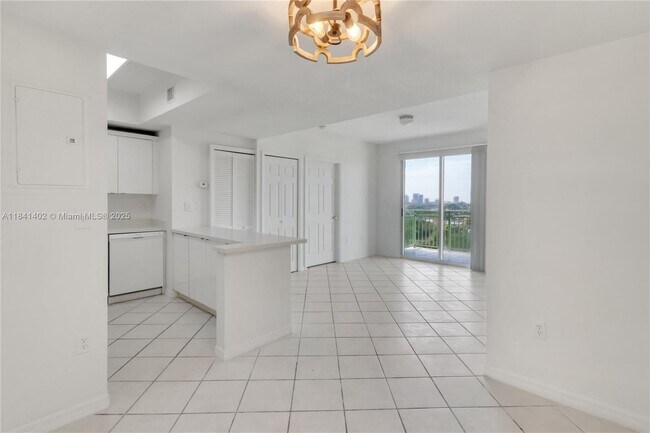Primary Photo - 3500 Coral Wy