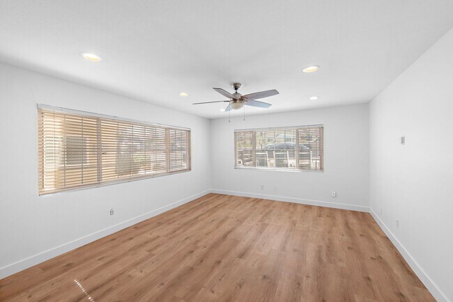 Building Photo - 137 Avenida Mateo