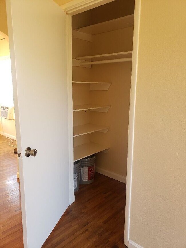 Building Photo - 3bdr duplex minutes from San Diego State!