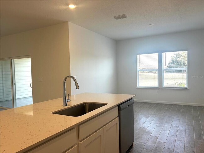 Building Photo - 6637 SW 89th Loop