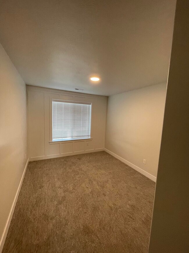 Building Photo - 44 S Tungsten Wy