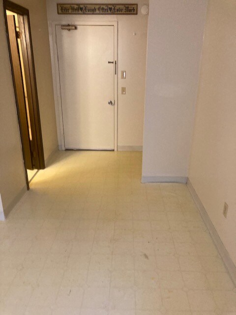 Building Photo - 105 Chicora Rd