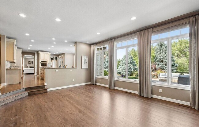 Building Photo - 4443L W Cottonwood Pl