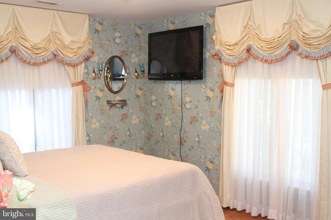 Building Photo - 600 Glenside Rd