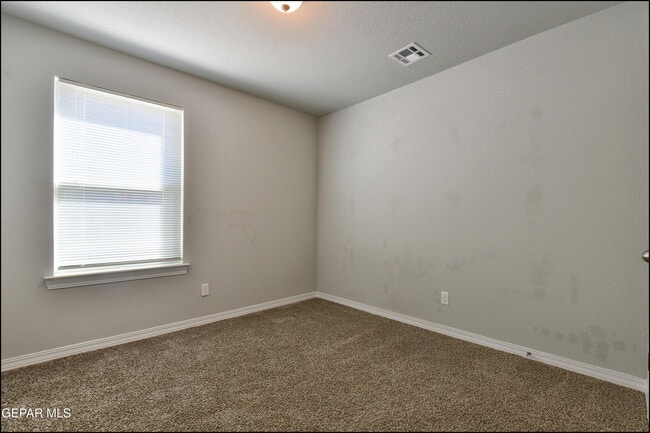 Building Photo - 14557 Faxon Yucca