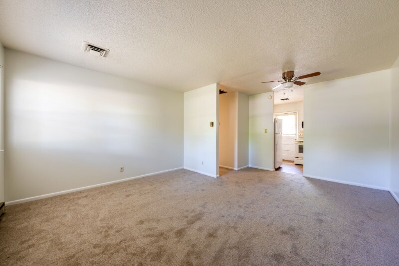 Building Photo - 8968 Tidewater Dr