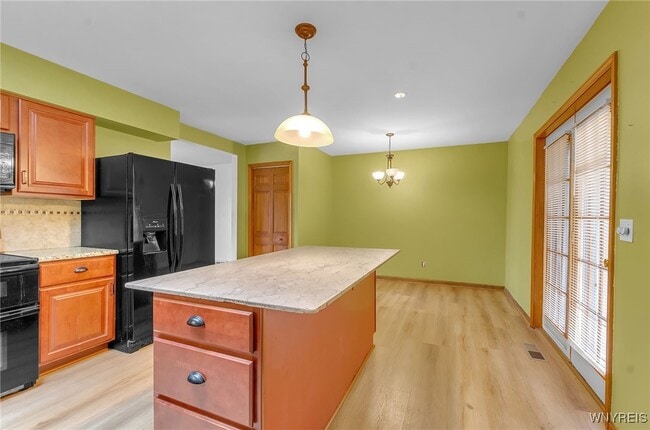 Building Photo - 9400 Wehrle Dr