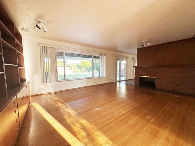 Building Photo - Coming Soon – Spacious 5-Bed Single Level ...